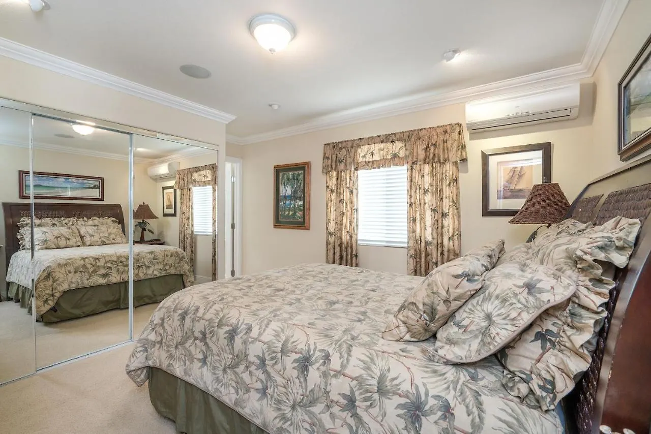 Kailua Beachside Home 0*,
