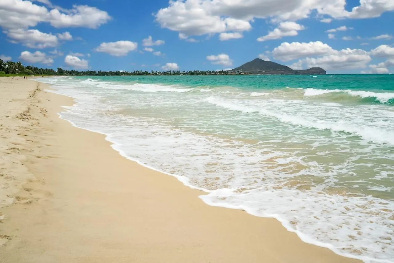 Kailua Beachside Home بيت للعطل